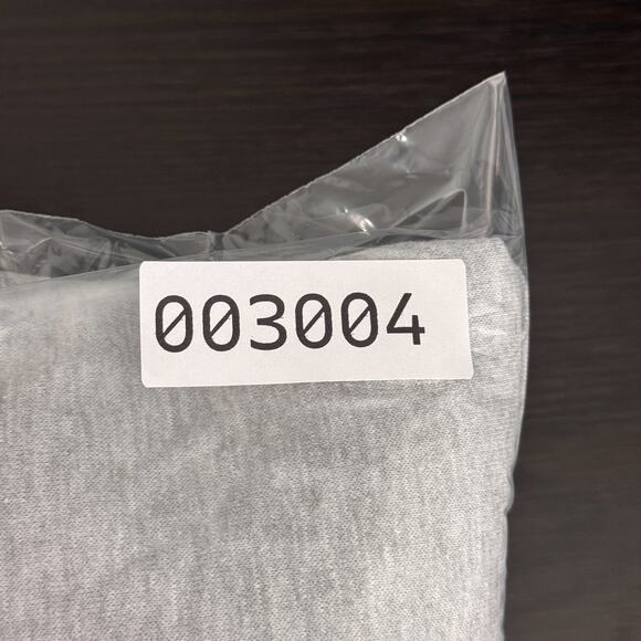 Gracie Abrams Hoodie Large The Secret Of Us Tour Concert Merch Red Star Soft - Picture 9 of 9